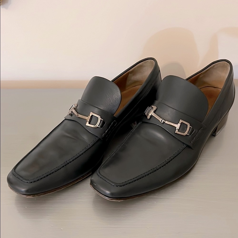 Gucci Men's Greenish Gray Leather Loafers